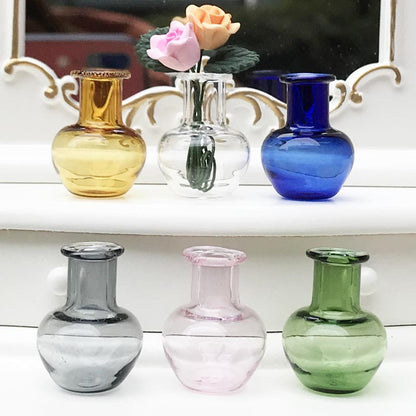 Mini Glass Vase – Cute Dollhouse Decor & Tiny Flower Holder