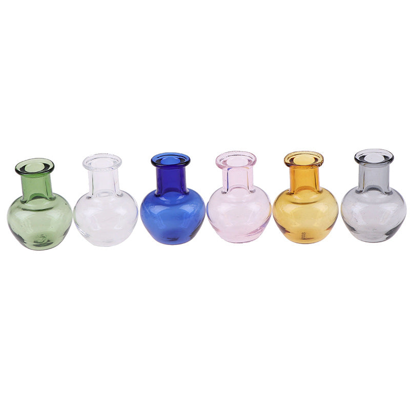 Mini Glass Vase – Cute Dollhouse Decor & Tiny Flower Holder